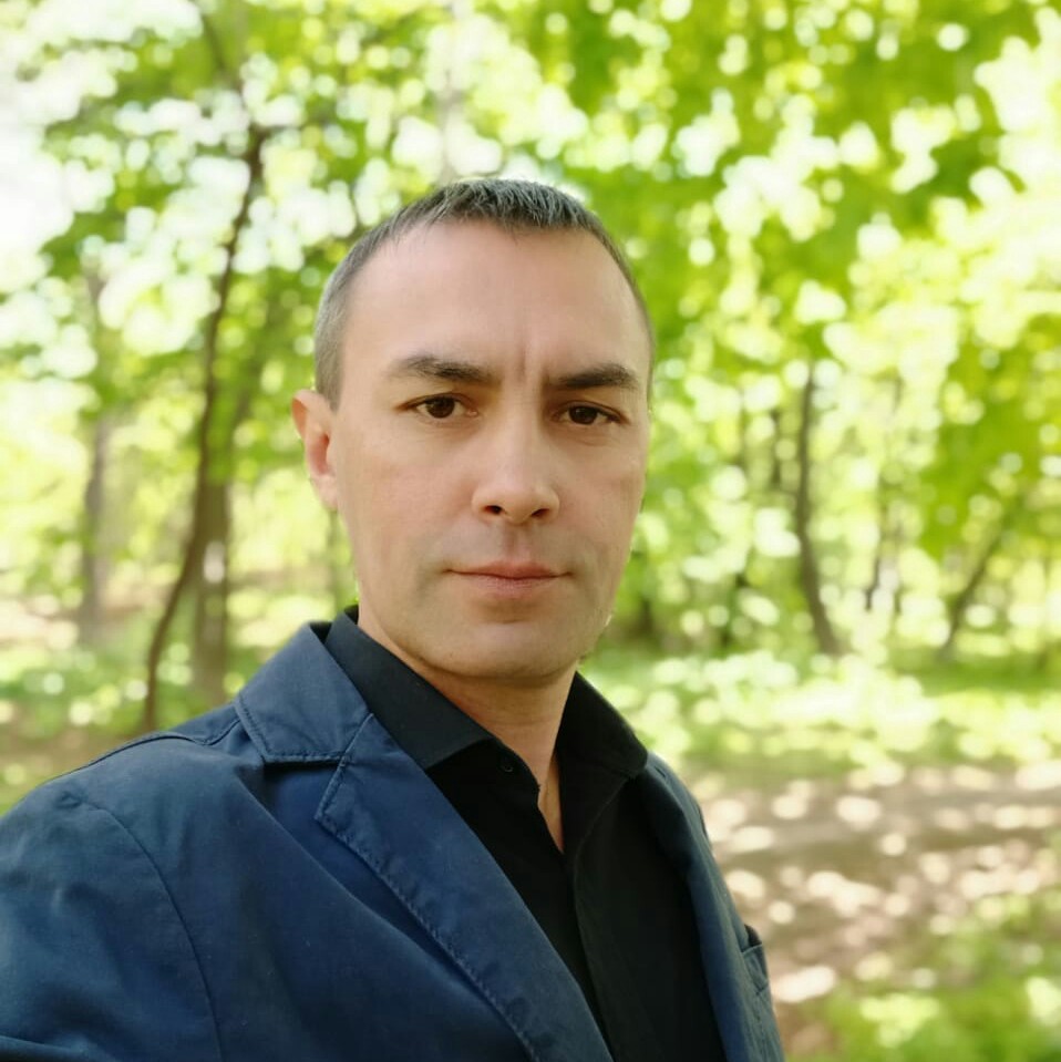 Константин Савостин